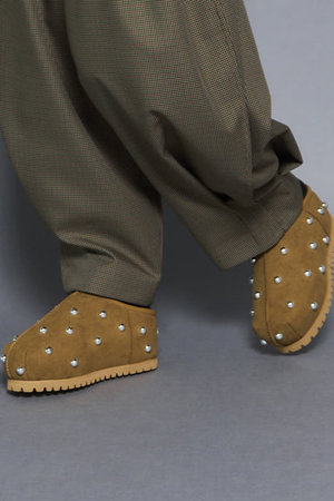 メゾンスペシャル/MAISON SPECIALのStuds Mouton Sabot Shoes/スタッズムートンサボ(130200/130201)