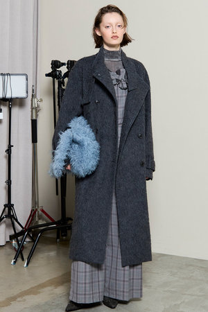 メゾンスペシャル/MAISON SPECIALのRibbon Collar Shaggy Long Coat/リボンカラーシャギーロングコート(110900/110903)