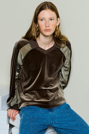 メゾンスペシャル/MAISON SPECIALのVelour Combination Sporty Jersey Tops/ベロアコンビスポーティージャージトップス(110100/110103)