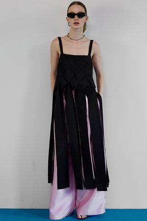 メゾンスペシャル/MAISON SPECIALの【予約販売】Cross Fringe Dress/クロスフリンジワンピース(110500/110503)