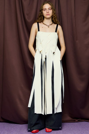 メゾンスペシャル/MAISON SPECIALの【予約販売】Cross Fringe Dress/クロスフリンジワンピース(110500/110503)