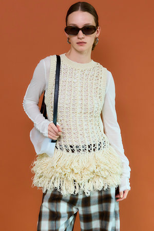 メゾンスペシャル/MAISON SPECIALの【予約販売】Fringe Mesh Vest/フリンジメッシュベスト(110400/110401)