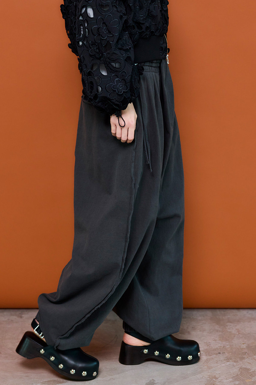 モナリザ　バルーンパンツ　圧縮ウールニット黒 MAISON SPECIAL(メゾンスペシャル)｜Asymmetrical Balloon Pants