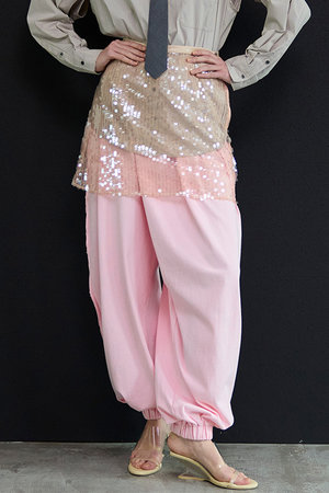 メゾンスペシャル/MAISON SPECIALのAsymmetrical Balloon Pants/アシンメトリーバルーンパンツ(110600/110601)