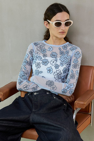 メゾンスペシャル/MAISON SPECIALの【予約販売】Flower Embroidery Sheer Tops/フラワーエンブロイダリーシアートップス(110100/110103)