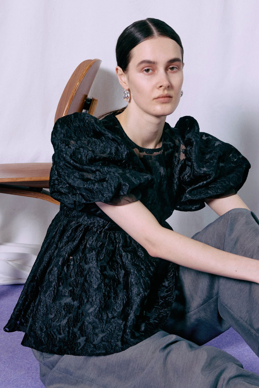 MAISON SPECIAL(メゾンスペシャル)｜Sheer Flower Jacquard Blouse