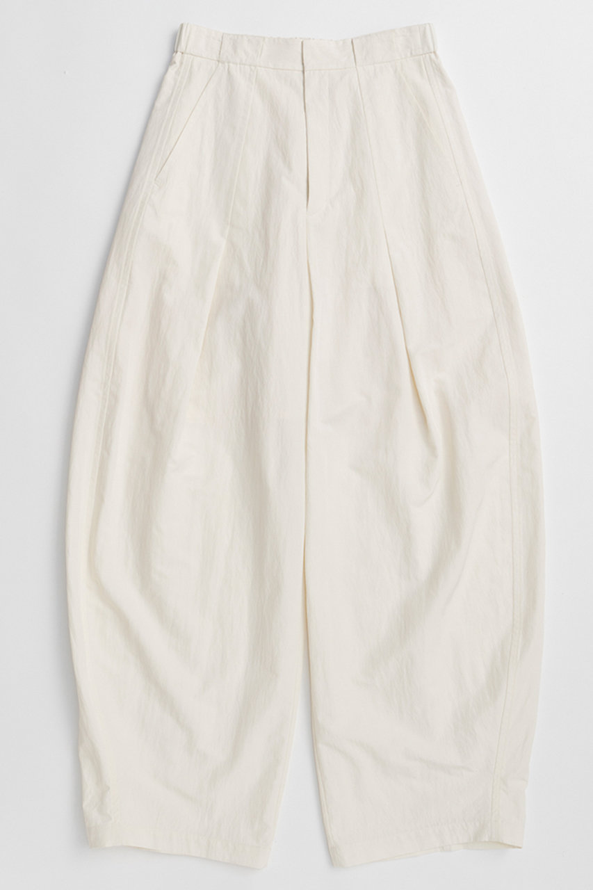メゾンスペシャル/MAISON SPECIALのTuck Cocoon Color Pants/タックコクーンカラーパンツ(WHT(ホワイト)/21261465307)