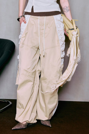 メゾンスペシャル/MAISON SPECIALのBicolor Cargo Pants/バイカラーカーゴパンツ(110600/110605)