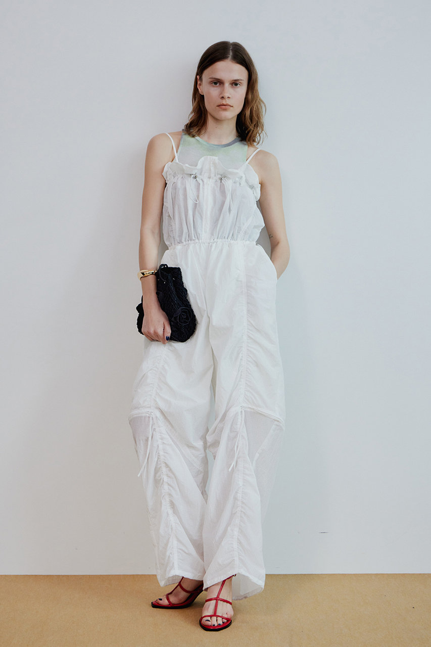 Maison Special フリル付きホワイトタンクトップ MAISON SPECIAL(メゾンスペシャル)｜Frill Bust 2WAY Romper/フリル