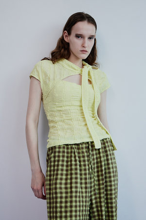 メゾンスペシャル/MAISON SPECIALの【予約販売】Cut-Out Bow Tie Bolero Layered Top/カットアウトボウタイボレロレイヤードトップ(110400/110402)