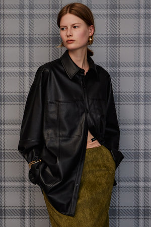 メゾンスペシャル/MAISON SPECIALの【予約販売】Faux Leather Overshirt/フェイクレザーオーバーシャツ(110400/110403)