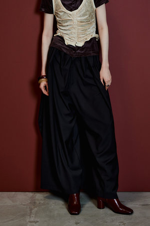 メゾンスペシャル/MAISON SPECIALのVolume Suiting Pants/ボリュームスーチングパンツ(110600/110601)