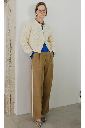 メゾンスペシャル/MAISON SPECIALのWide Straight Chino Pants/ワイドストレートチノパンツ(110600/110601)