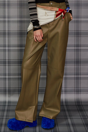 Straight Faux Leather Pants/ストレートフェイクレザーパンツ