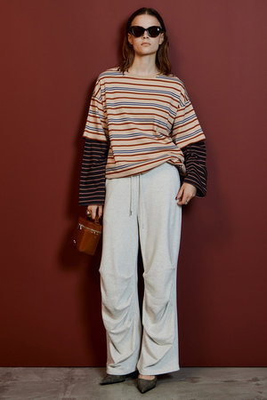 メゾンスペシャル/MAISON SPECIALの【予約販売】Hem Tuck Sweatpants/裾タックスウェットパンツ(110600/110601)