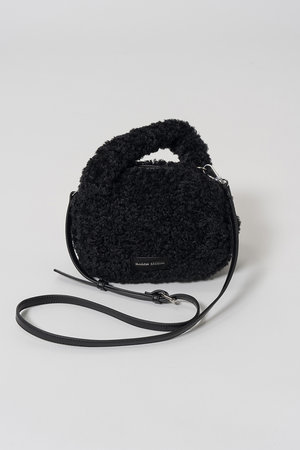 メゾンスペシャル/MAISON SPECIALの【予約販売】Fur Round Mini Bag/ファーラウンドミニバッグ