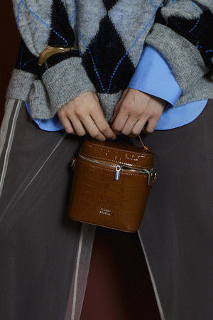 メゾンスペシャル/MAISON SPECIALの【予約販売】Square Vanity Bag/スクエアバニティバッグ