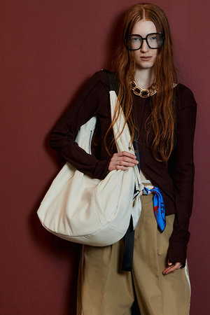 メゾンスペシャル/MAISON SPECIALのLeather-Like Round Shoulder Bag/レザーライクラウンドショルダーバッグ(120100/120101)