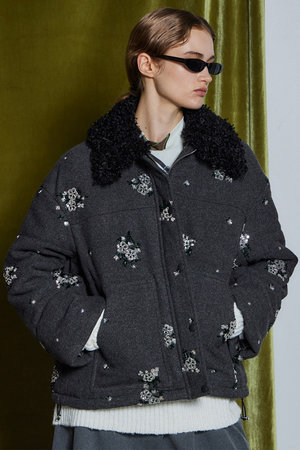 メゾンスペシャル/MAISON SPECIALの【予約販売】2WAY Collar Bijou Embroidery Puffer Blouson / 2WAYカラービジューエンブロイダリーパッファーブルゾン(110800/110802)