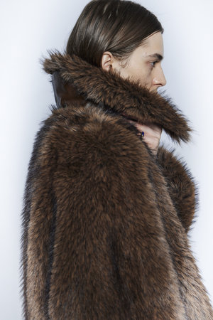 メゾンスペシャル/MAISON SPECIALの【予約販売】Volume Collar Fur Coat / ボリュームカラーファーコート
