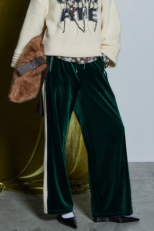 メゾンスペシャル/MAISON SPECIALの【予約販売】Side Line Velour Jersey Pants / サイドラインベロアジャージパンツ(110600/110601)