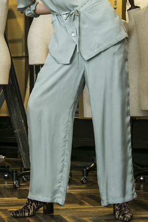 メゾンスペシャル/MAISON SPECIALのフィブリルキュプライージーパンツ