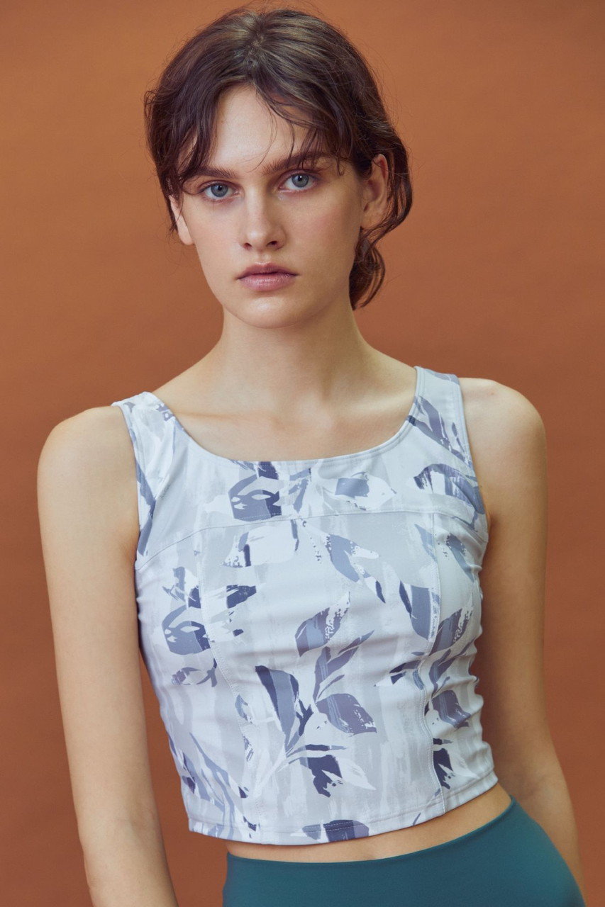 新品 ジュリエ おしゃれなアート柄 上下セット