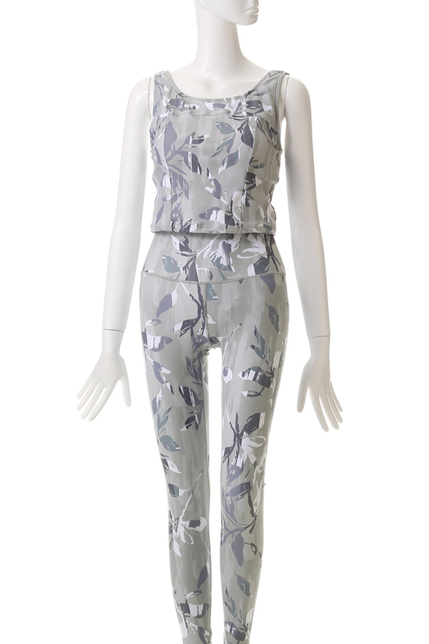 新品 ジュリエ おしゃれなアート柄 上下セット