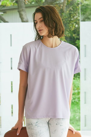 ジュリエ/Julierのフロウスムース2WAYプルオーバー