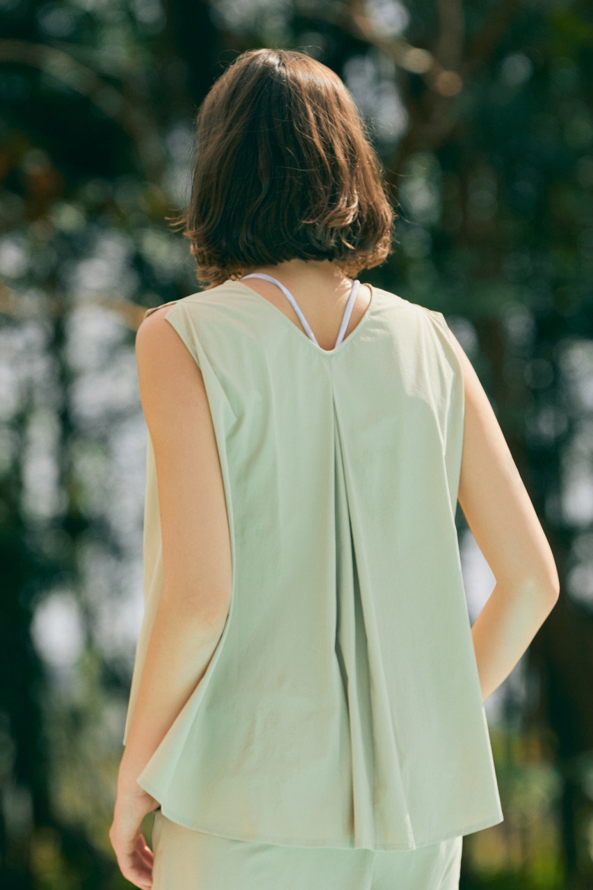 Julier(ジュリエ)｜Play撥水ノースリーブプルオーバー/ベージュ の