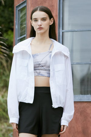 ジュリエ/JulierのルーセントUVライトブルゾン(180100/180101)