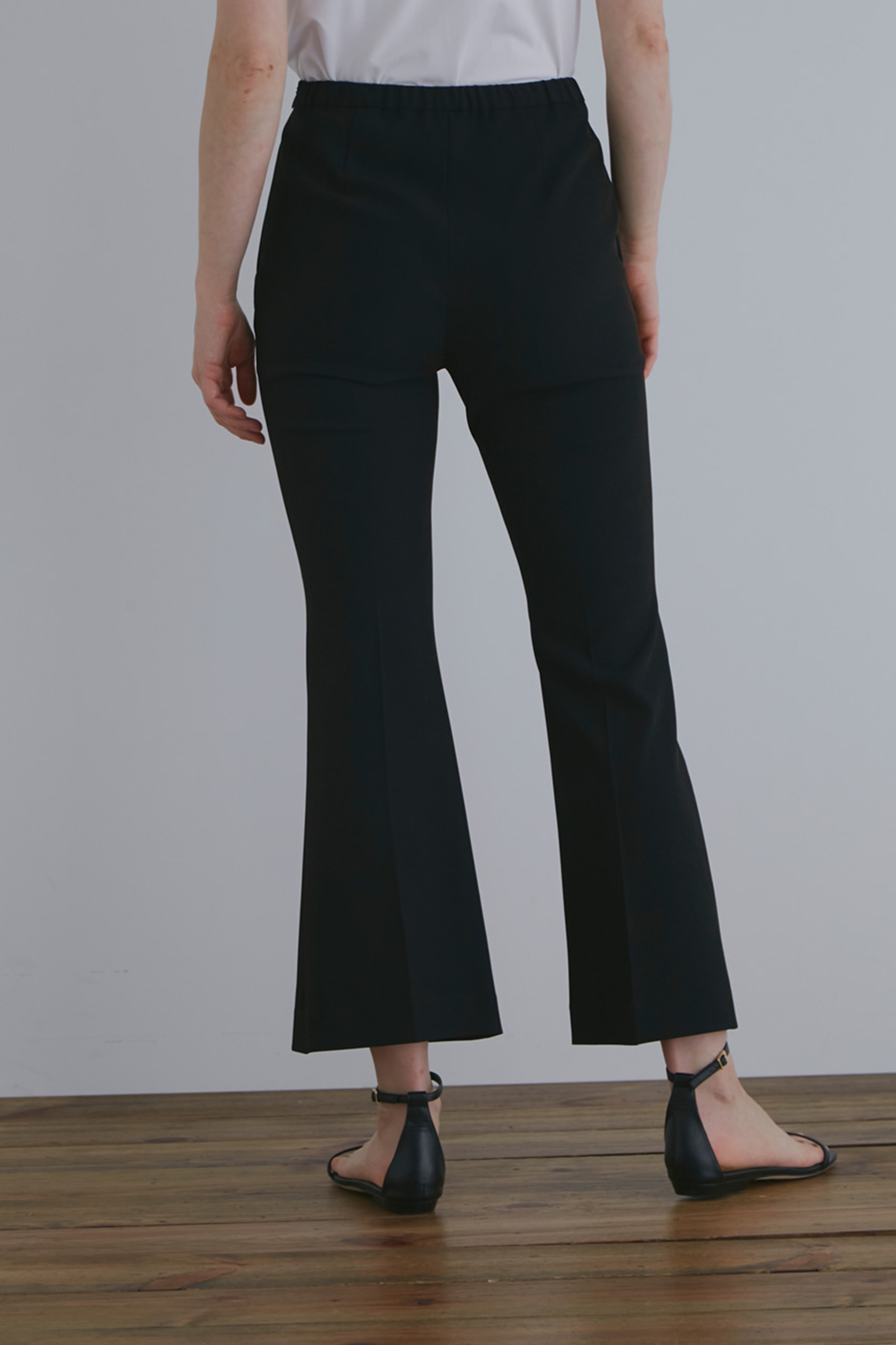 リネンツイルストレッチフレアパンツ|allureville OFFICIAL SITE