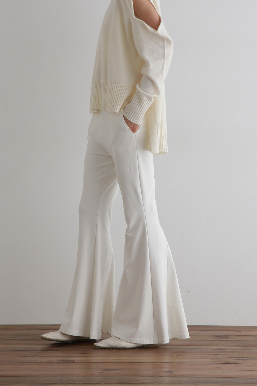 LE PHIL(ル フィル)｜ハイストレッチ裏起毛フレアパンツ/ホワイト の