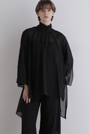 ル フィル/LE PHILのシアーウールハイネックヘムブラウス(110400/110403)