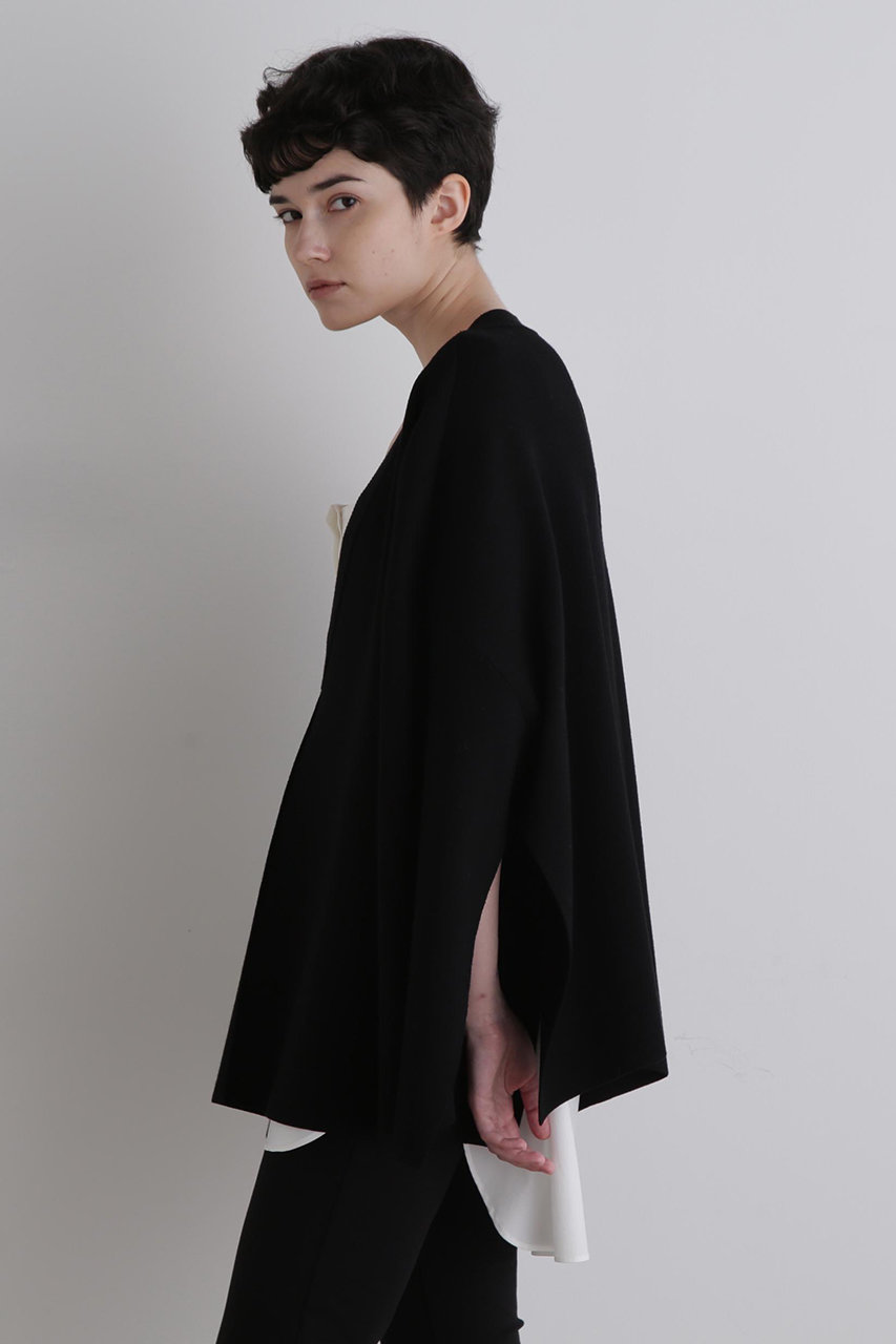 【LE PHIL】ボアケープアウター2023 完売品　黒ブラック LE PHIL(ル フィル)｜ピュアカシミアショートケープ/ブラック の