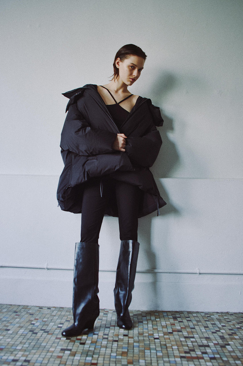 LE PHIL(ル フィル)｜テントラインダウンジャケット/ブラック の通販