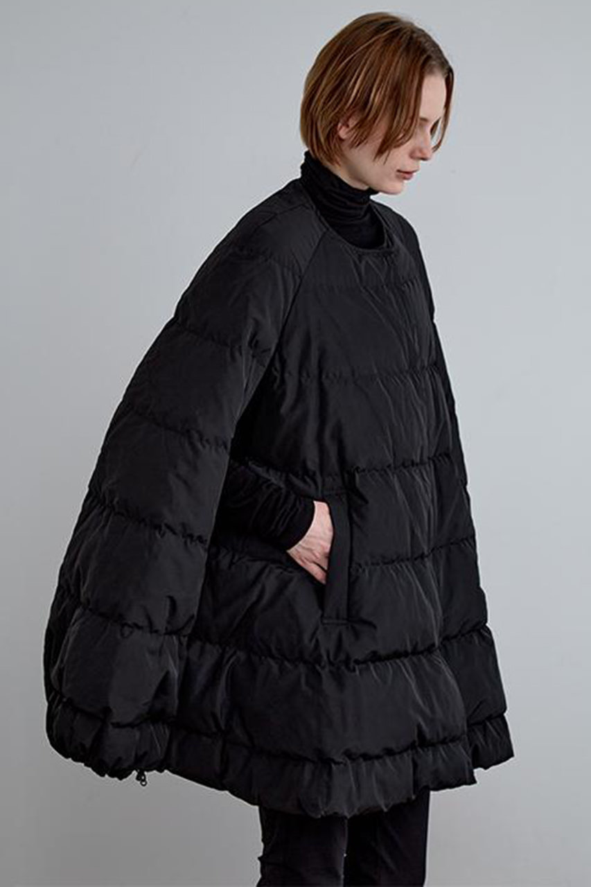 LE PHIL(ル フィル)｜パッフィーダウンケープ/ブラック の通販