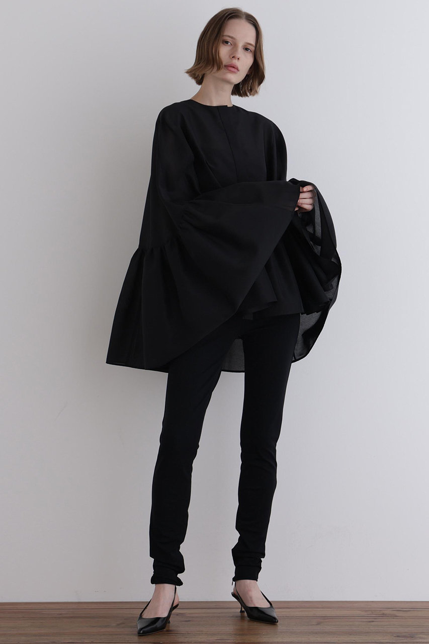 LE PHIL ルフィル ハイストレッチ ダンボール ブラウス ポンチョ LE PHIL ルフィル ハイストレッチ ダンボール ブラウス ポンチョ