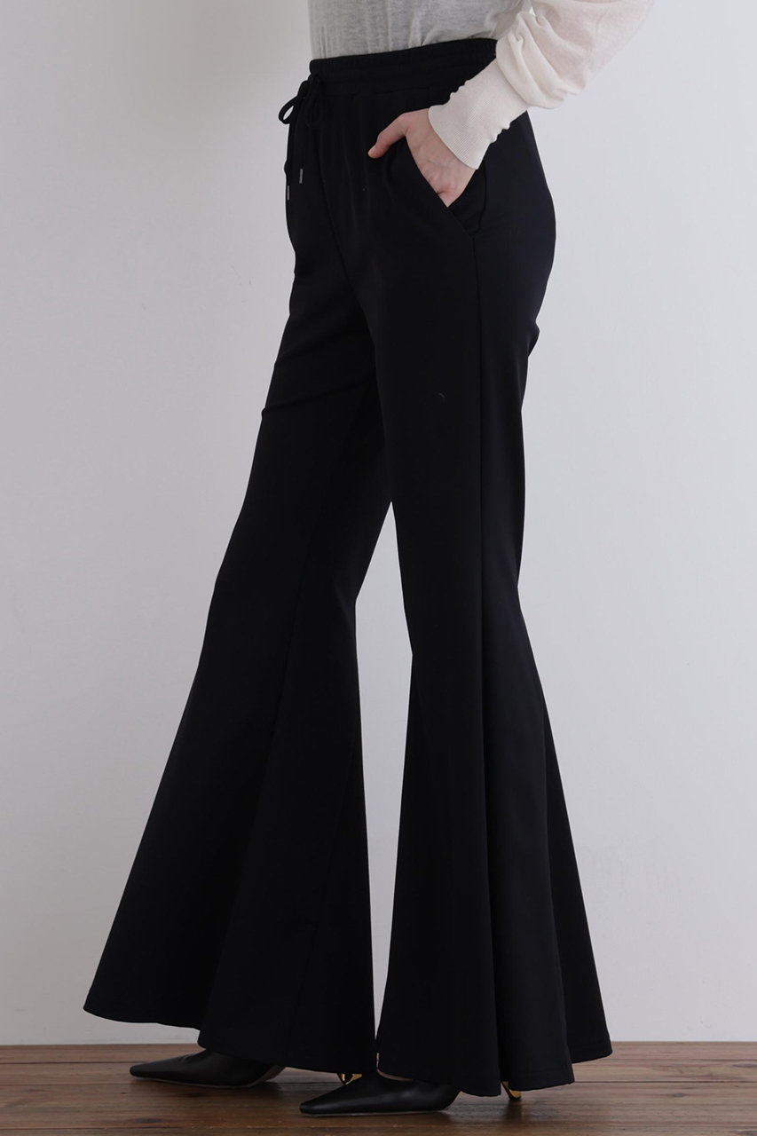 LE PHIL(ル フィル)｜ハイストレッチ裏起毛フレアパンツ/ブラック の