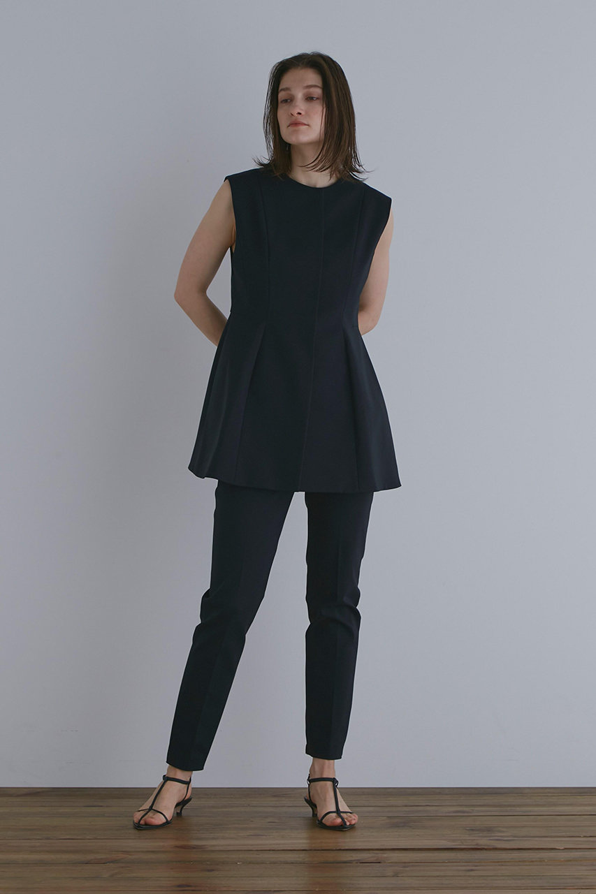 極美品♡LE PHIL ルフィル　ダブルクロスペプラムジレ　ブラック LE PHIL(ル フィル)｜《LE PHIL》ダブルクロスストレッチペプラムジレ