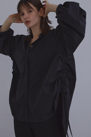 ル フィル/LE PHILの《LE PHIL》ライトナイロンボリュームスリーブブラウス(110400/110403)