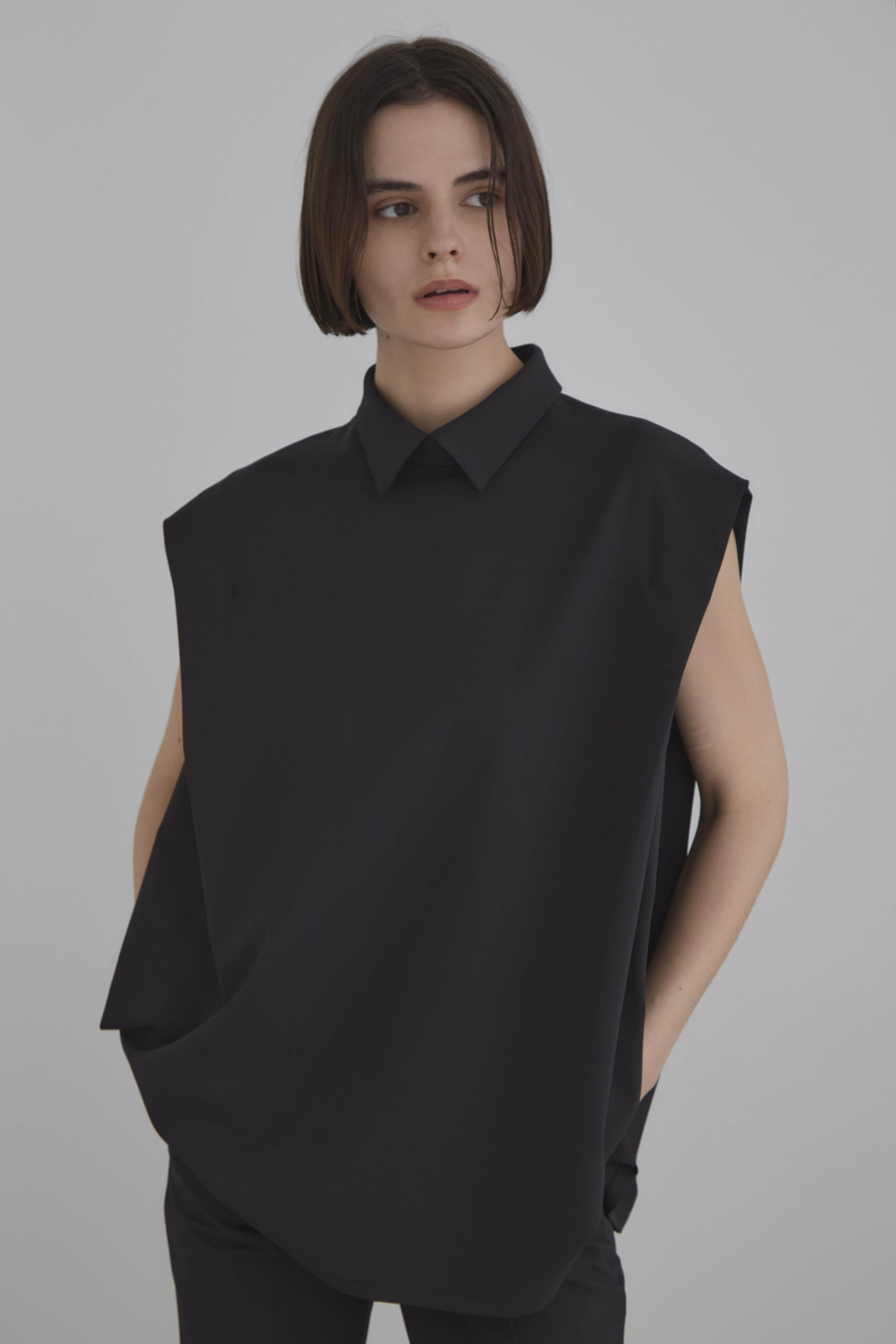 ル フィル/LE PHILの《LE PHIL》ストレッチオックスノースリーブブラウス(ブラック/5344210601)