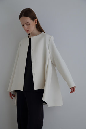 ル フィル/LE PHILの《LE PHIL》エアートリプルクロスバックフレアジャケット(110800/110801)