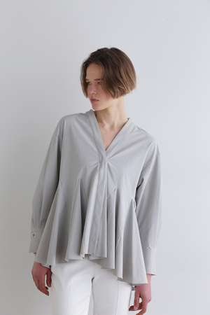 ル フィル/LE PHILのナイロンストレッチブロードブラウス(110400/110403)