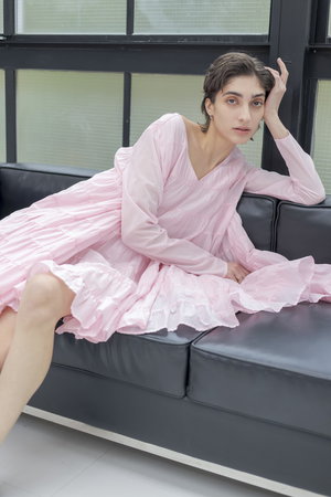 マーレット/Merletteの【予約販売】SOLIS Vネックティアードドレス(110500/110502)