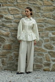 SABINA ボリュームスリーブ スモッキングペプラムシャツ