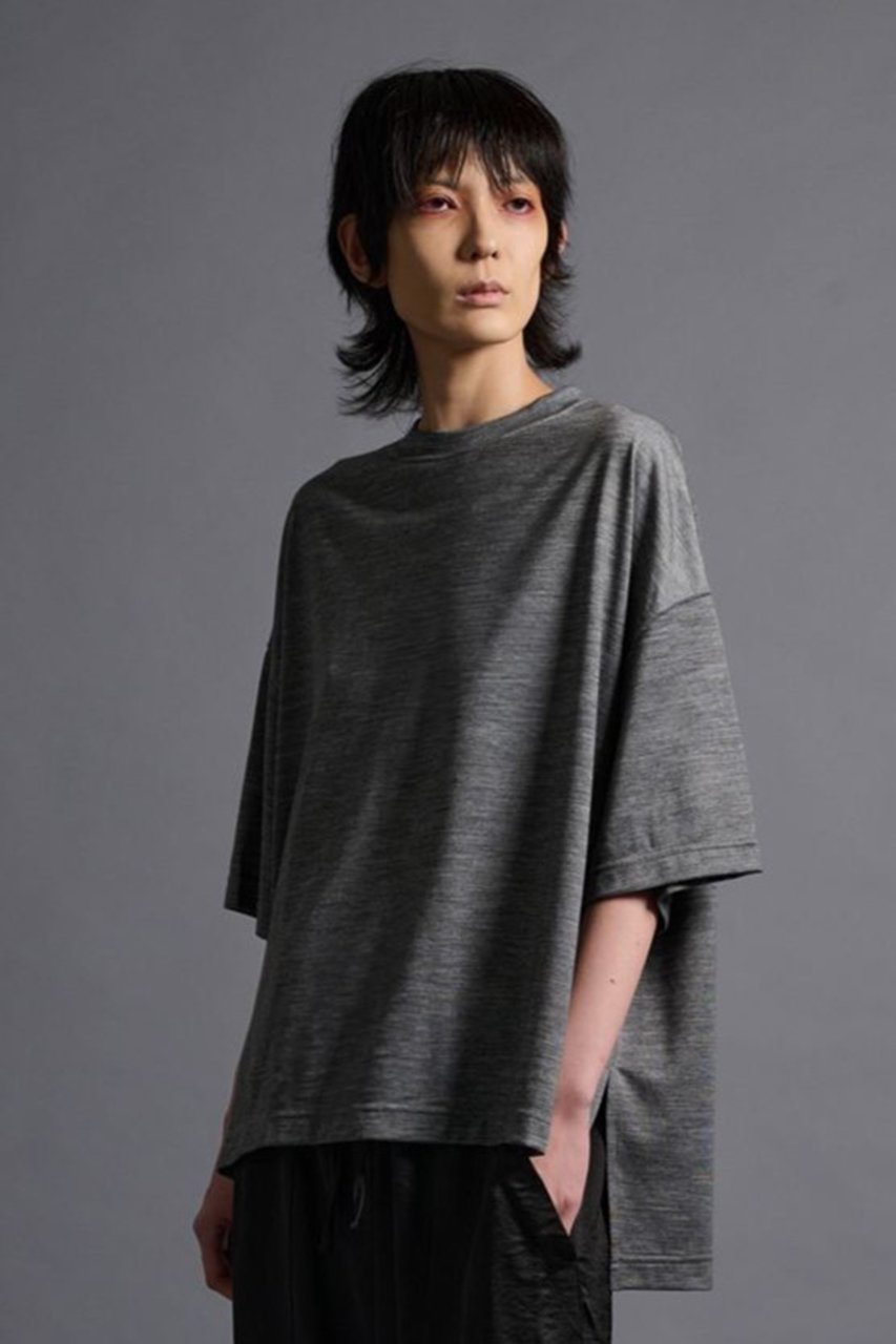 COGTHEBIGSMOKEコグザビックスモークDELTA Tシャツ グレー COGTHEBIGSMOKE(コグ ザ ビッグスモーク)｜【8/1 0:00販売開始