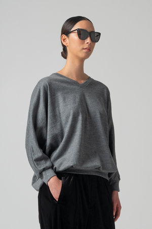 コグ ザ ビッグスモーク/COGTHEBIGSMOKEの【予約販売】61 ORI V NECK TOP(110300/110301)