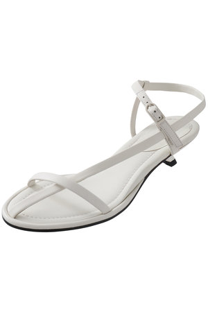 GISELLE スキニーストラップトングサンダル