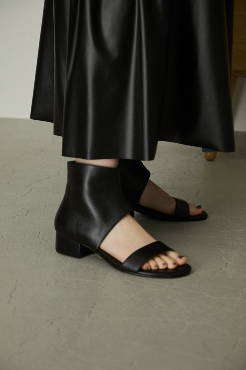 Flat ankle sandal / サンダル